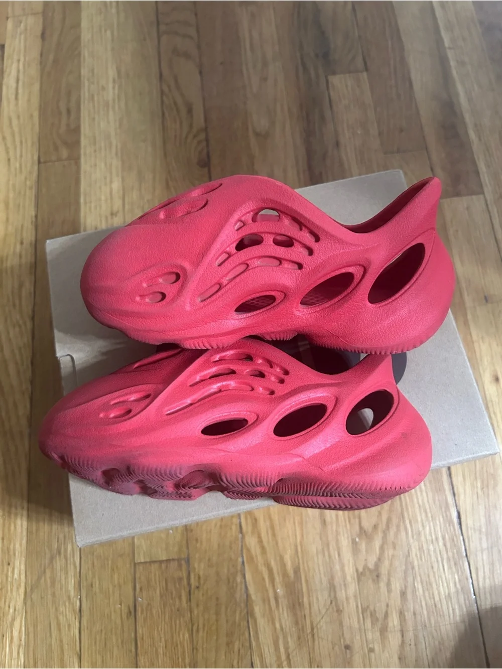 Adidas Yeezy foam runner vermillion red size 8k no box